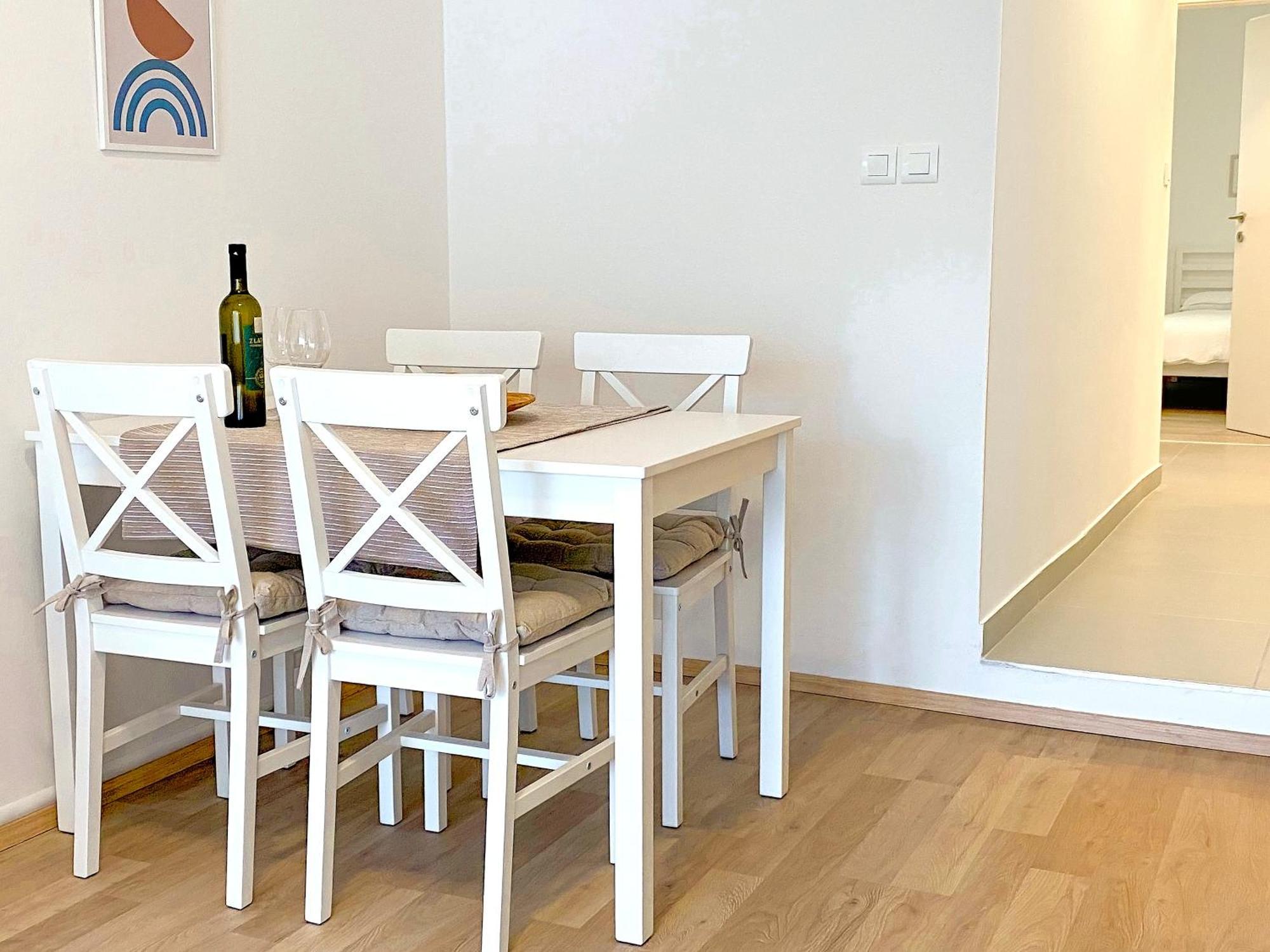 Apartments Tena With Private Parking Pula Exterior foto