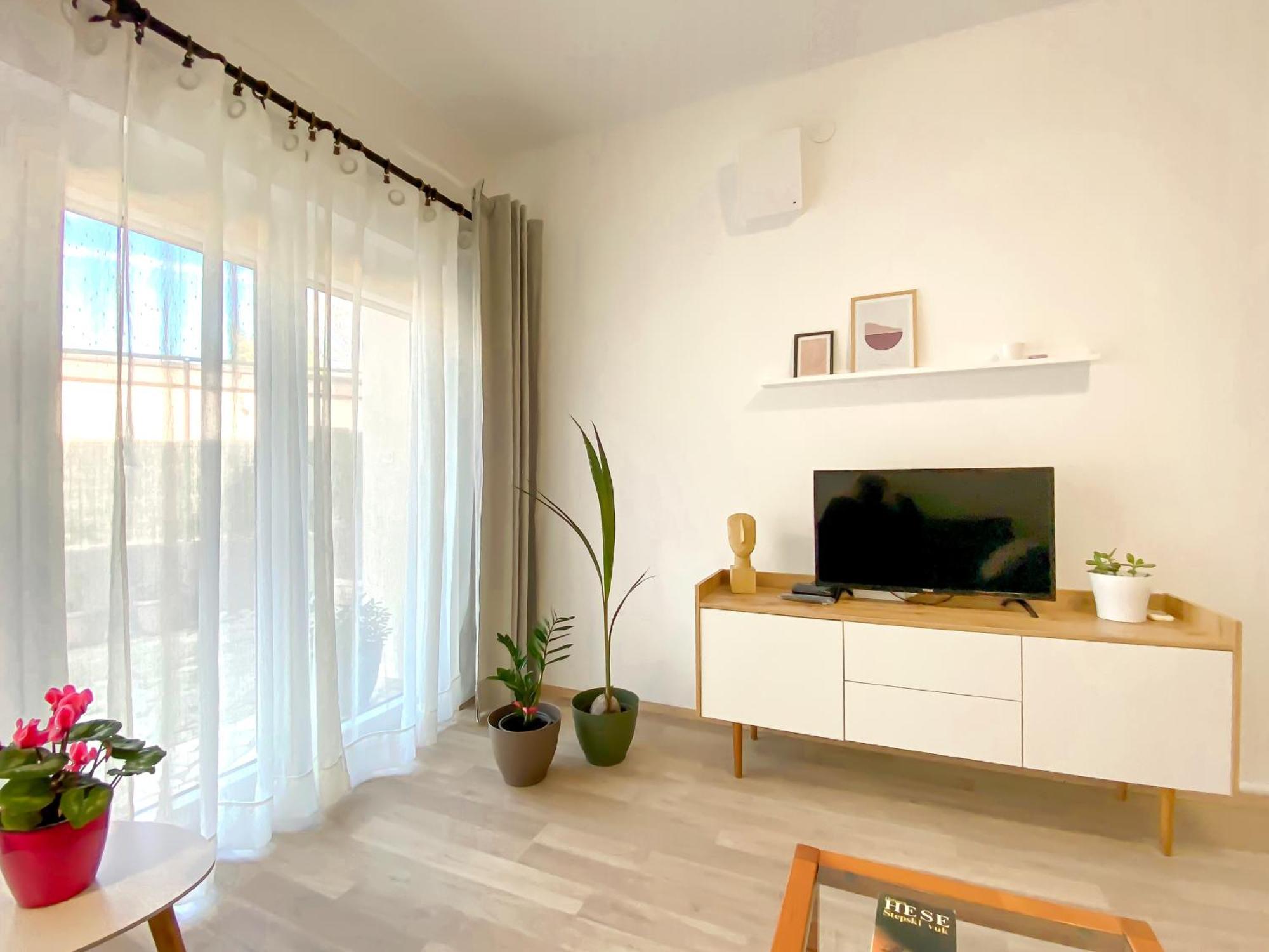 Apartments Tena With Private Parking Pula Exterior foto