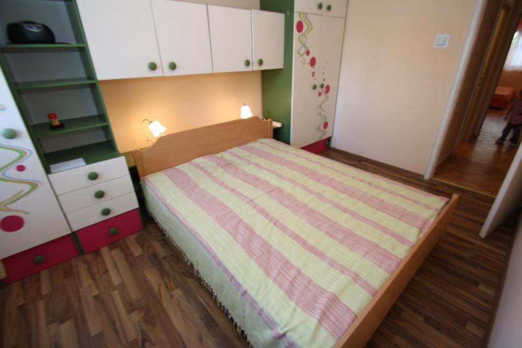 Apartments Tena With Private Parking Pula Quarto foto