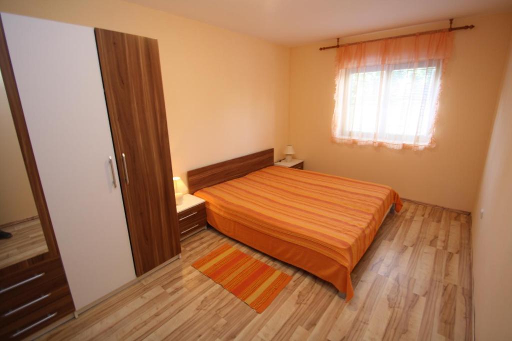 Apartments Tena With Private Parking Pula Quarto foto