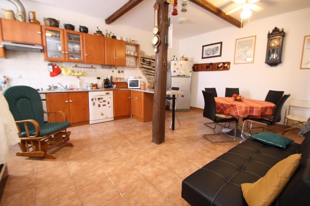 Apartments Tena With Private Parking Pula Quarto foto